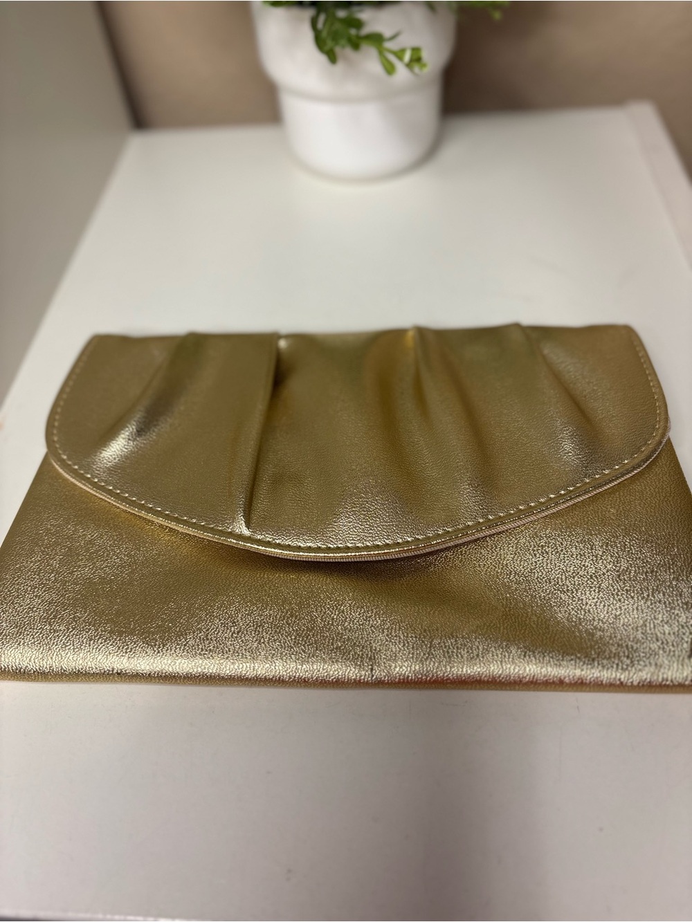 Vintage Metallic Gold Ruched Clutch Bag – Elegant Evening Envelope Purse